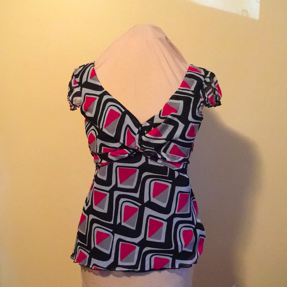 Geometric pattern short sleeve empire waist tie back lined top, blouse